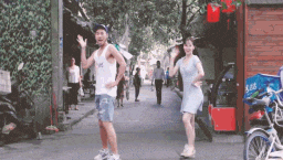 【成都余文乐&紫颜】是谁的小眼睛还没看我们。pick me up,祝各位考生金榜题名。